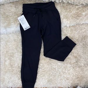 Lululemon Ready to Rulu Jogger Crop